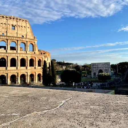 Martina Al Colosseo *