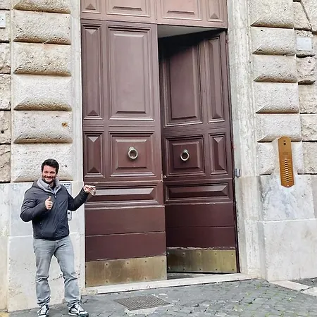 Martina Al Colosseo Apartment Rome