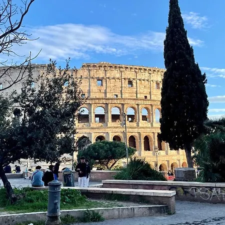 Martina Al Colosseo Apartamento