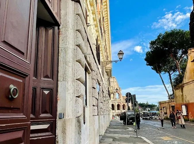 Martina Al Colosseo Διαμέρισμα *