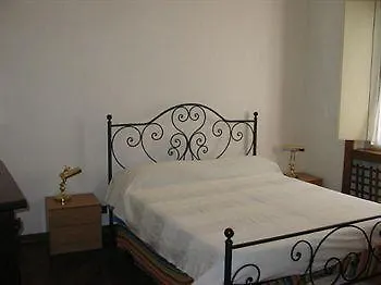 Martina Al Colosseo Ρώμη